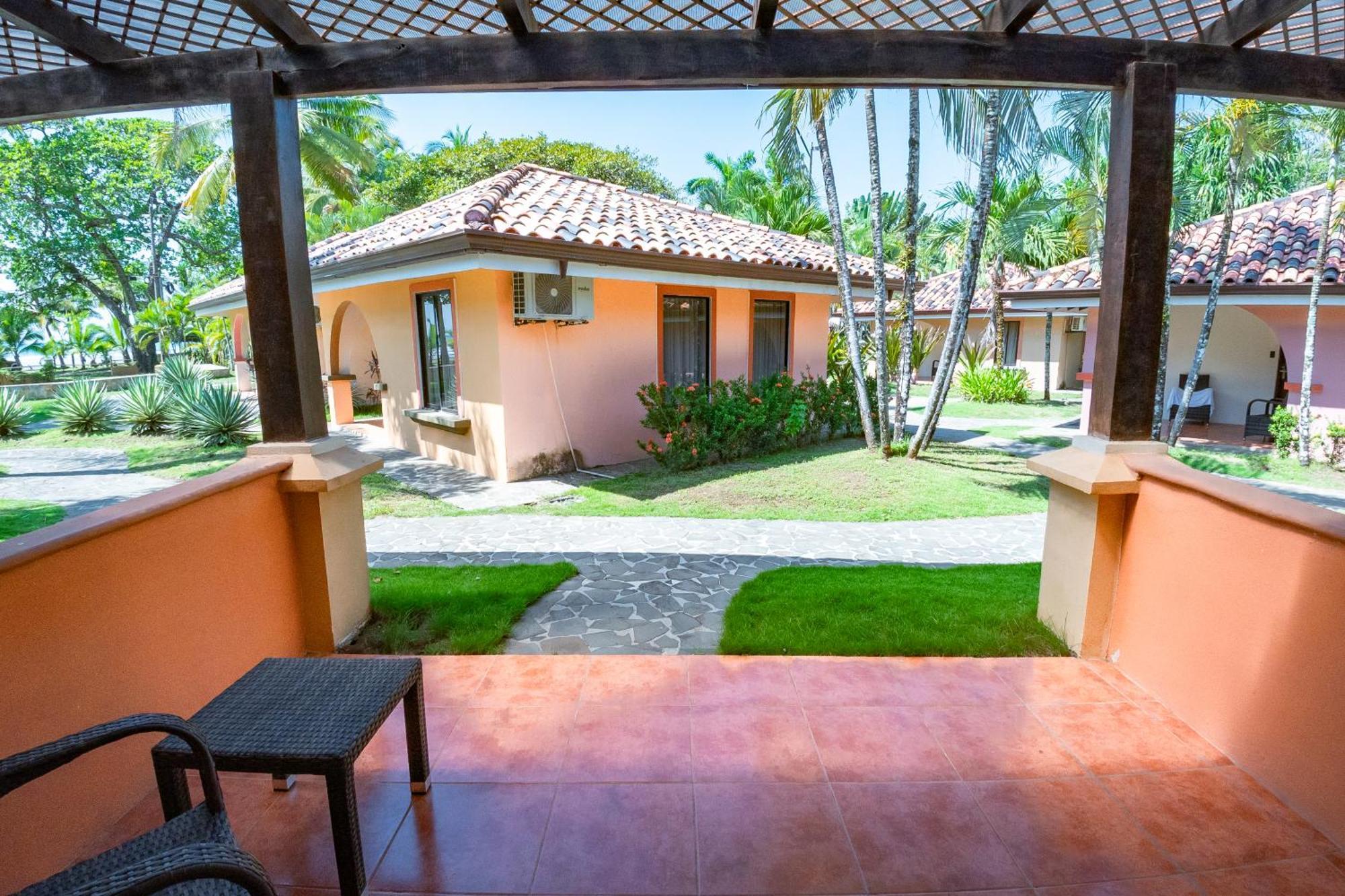 Sunset Del Mar Beach Resort เอสเตริโญส เอสเต ภายนอก รูปภาพ