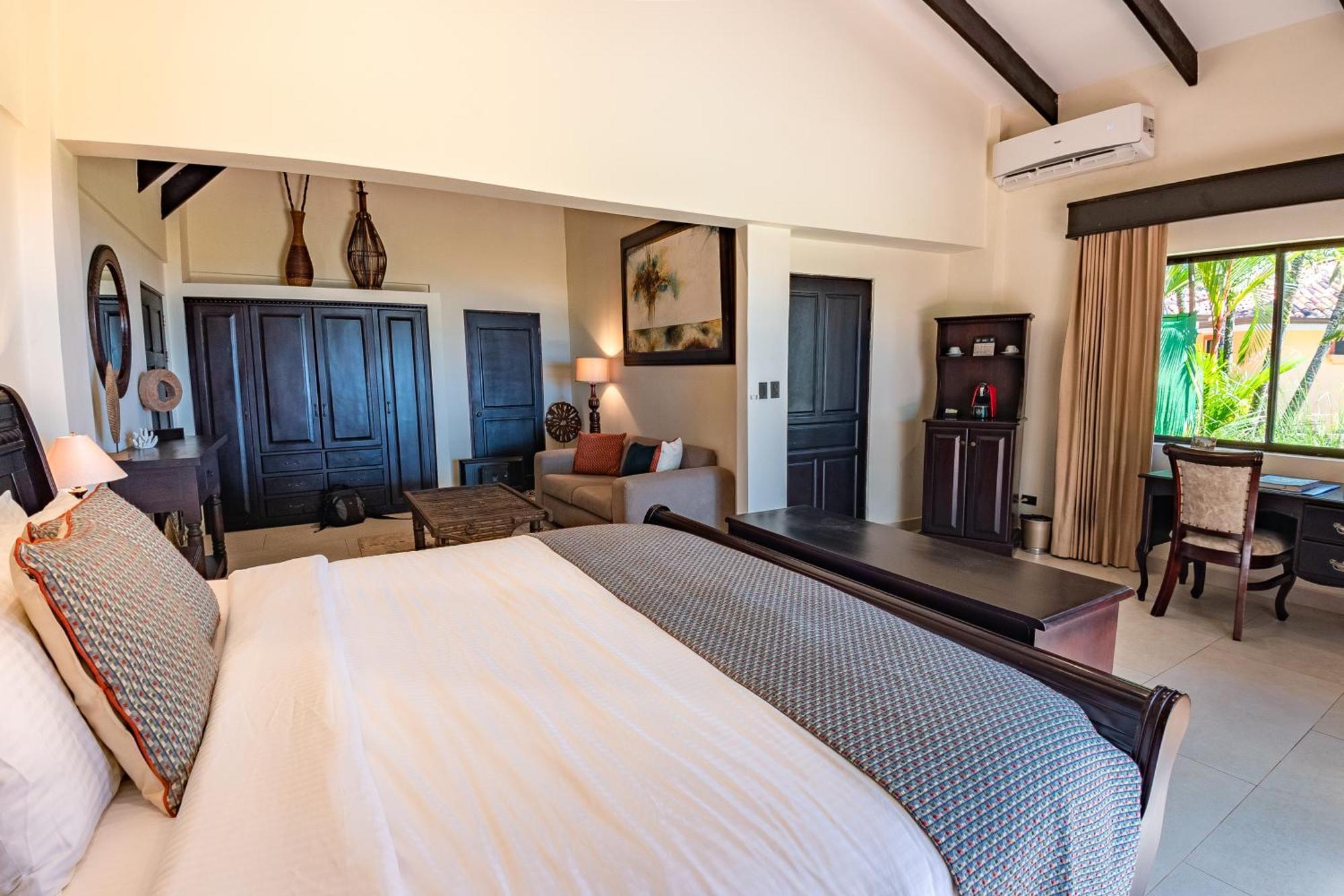 Sunset Del Mar Beach Resort เอสเตริโญส เอสเต ภายนอก รูปภาพ