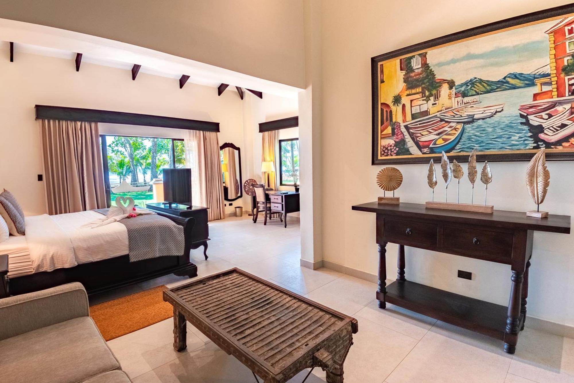 Sunset Del Mar Beach Resort เอสเตริโญส เอสเต ภายนอก รูปภาพ