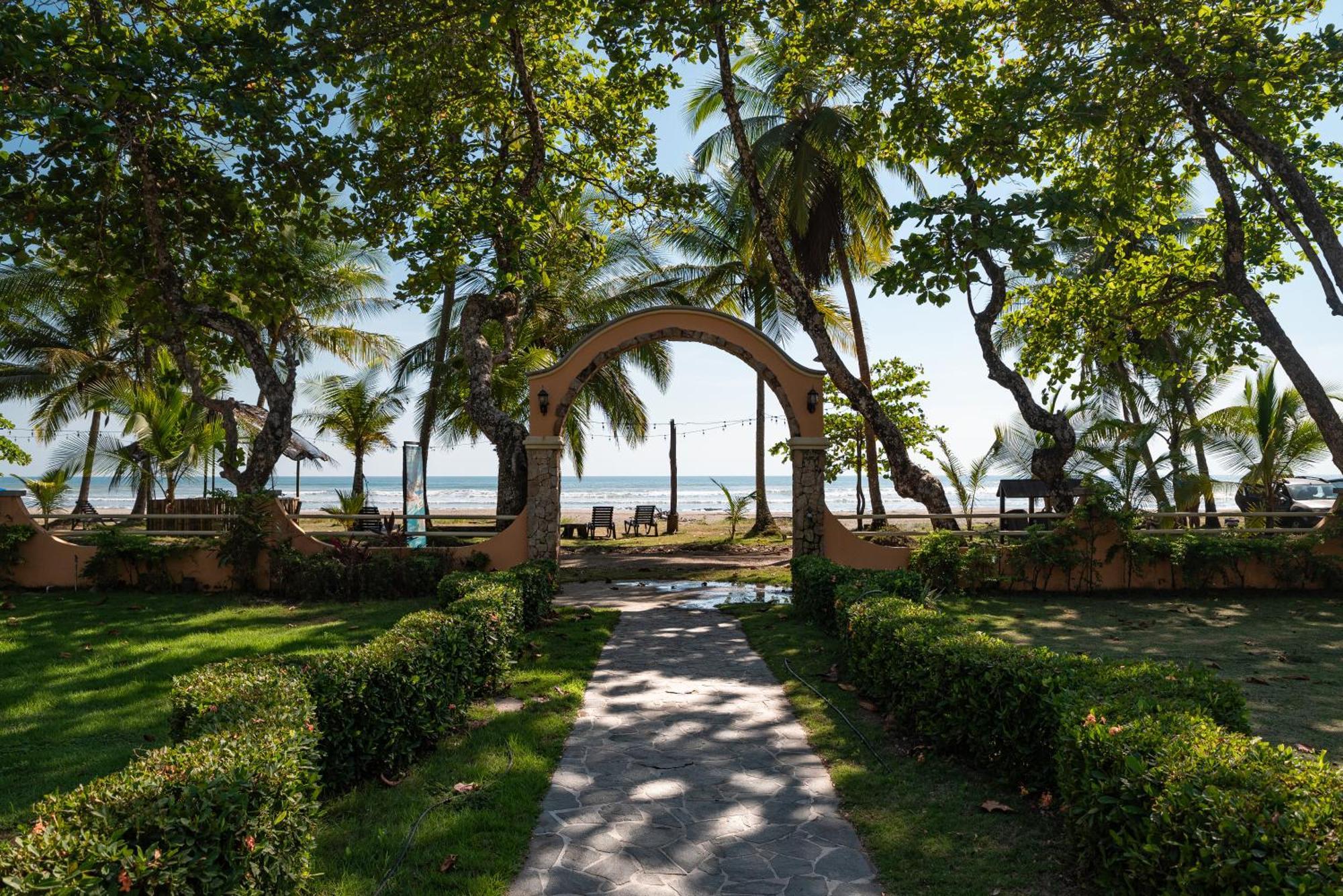Sunset Del Mar Beach Resort เอสเตริโญส เอสเต ภายนอก รูปภาพ