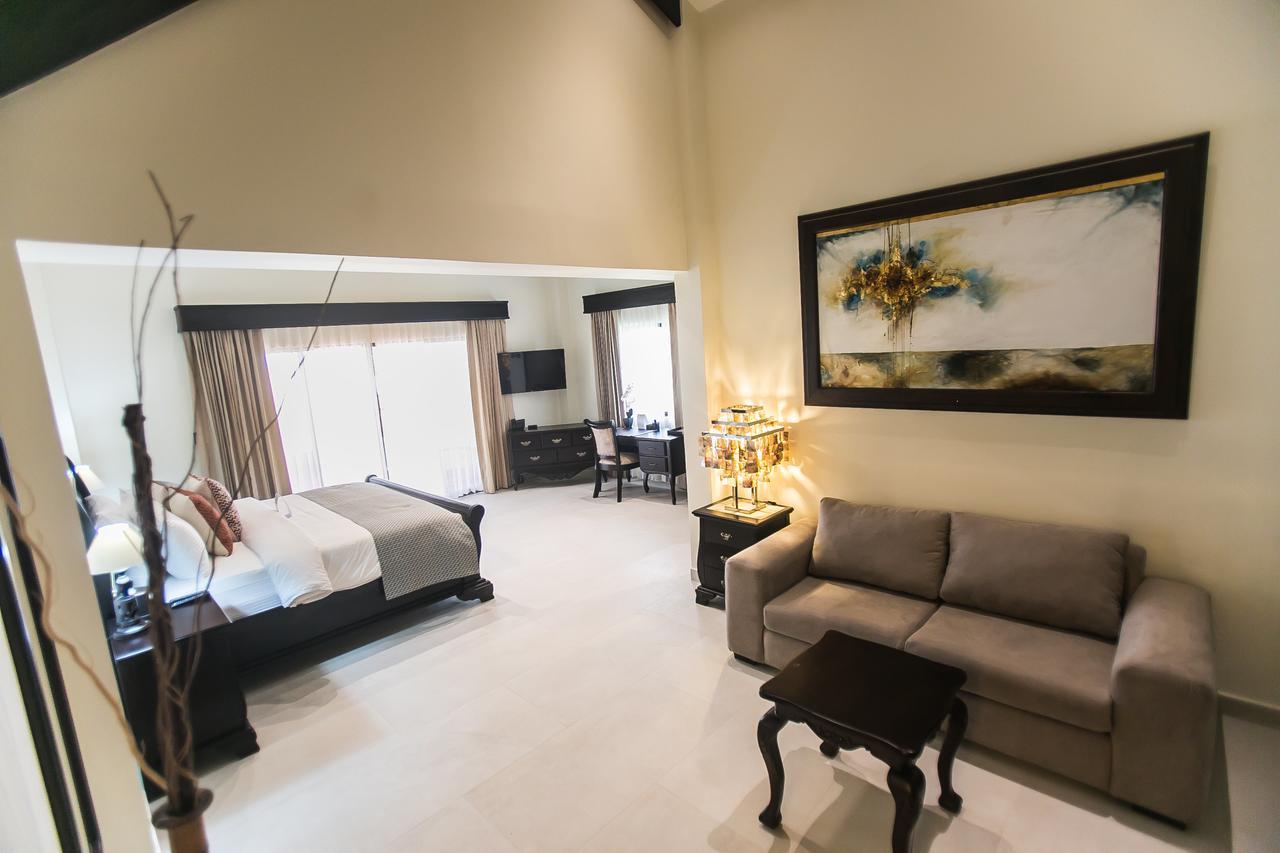Sunset Del Mar Beach Resort เอสเตริโญส เอสเต ภายนอก รูปภาพ